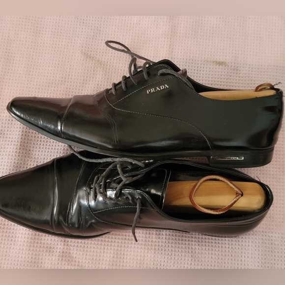 Prada Men Dressing Shoes - Picture 2 of 16